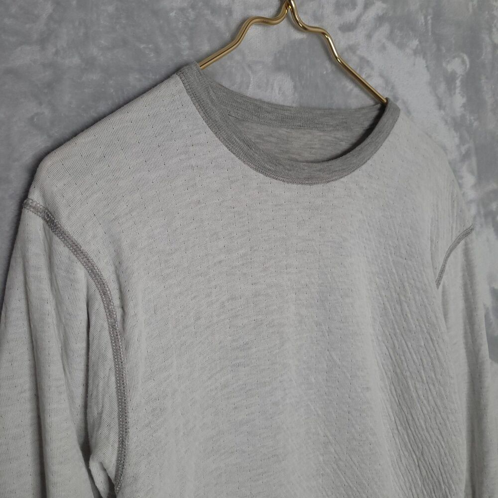 Gray Long Sleeve Crew Neck Shirt Size M Base Layer Insulated Outdoor Hiking Warm - Picture 6 of 6